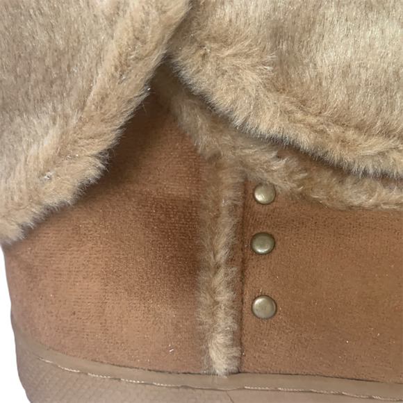 Avon studded shearling boot Sz 7 NIB - Picture 5 of 7